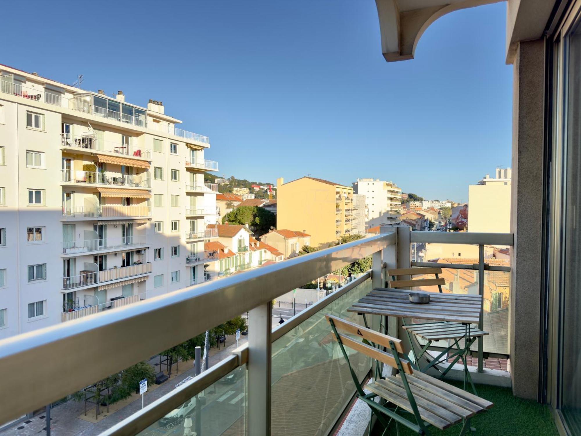Appartamento L'alexandra - Trés Beau 2p - Parking Privé - A 5min Des Plages Du Midi