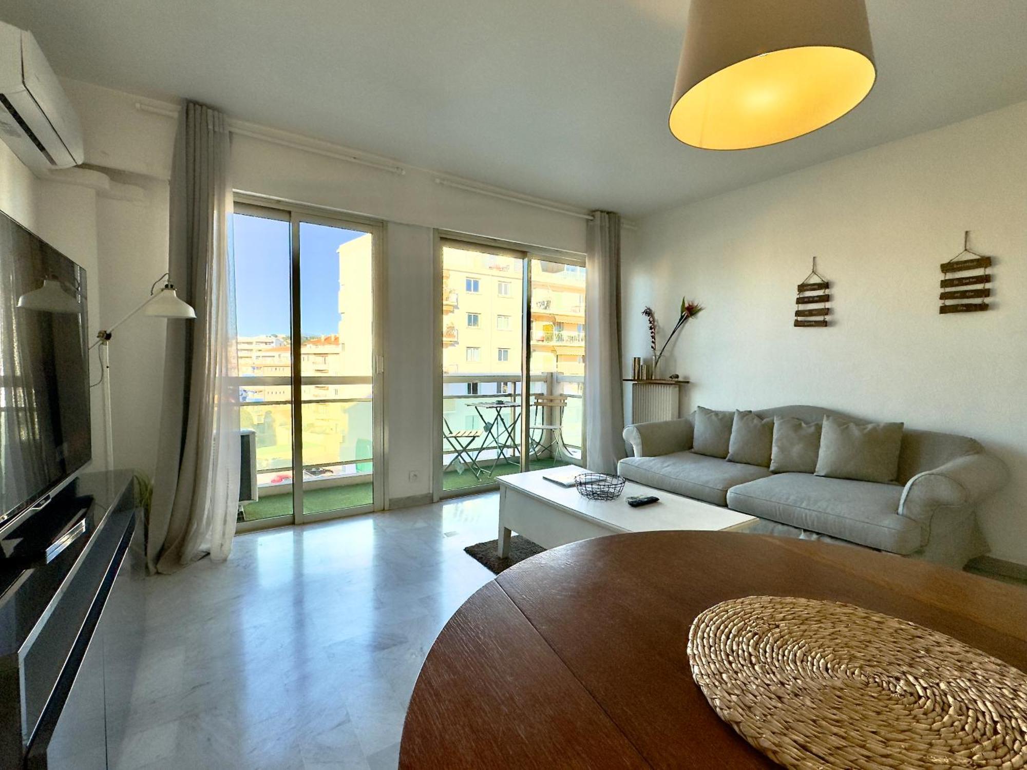 Apartment L'alexandra - Trés Beau 2p - Parking Privé - A 5min Des Plages Du Midi Cannes